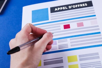 Les critères derrière l’attribution d’un appel d’offres